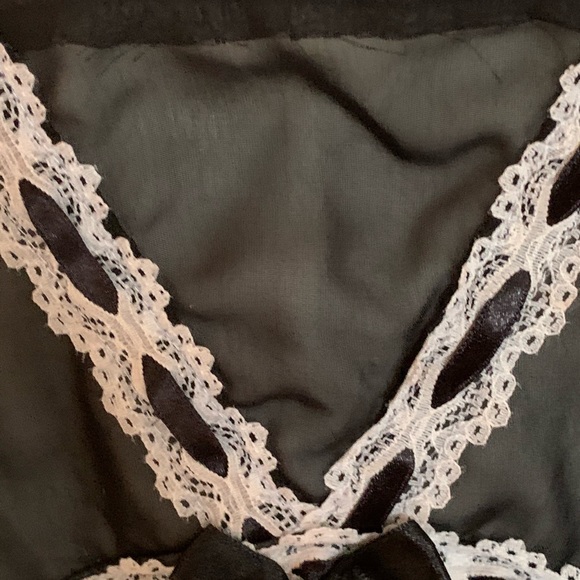 Little Girls Dress black&white size 7 **2/$25.00** - Picture 8 of 8